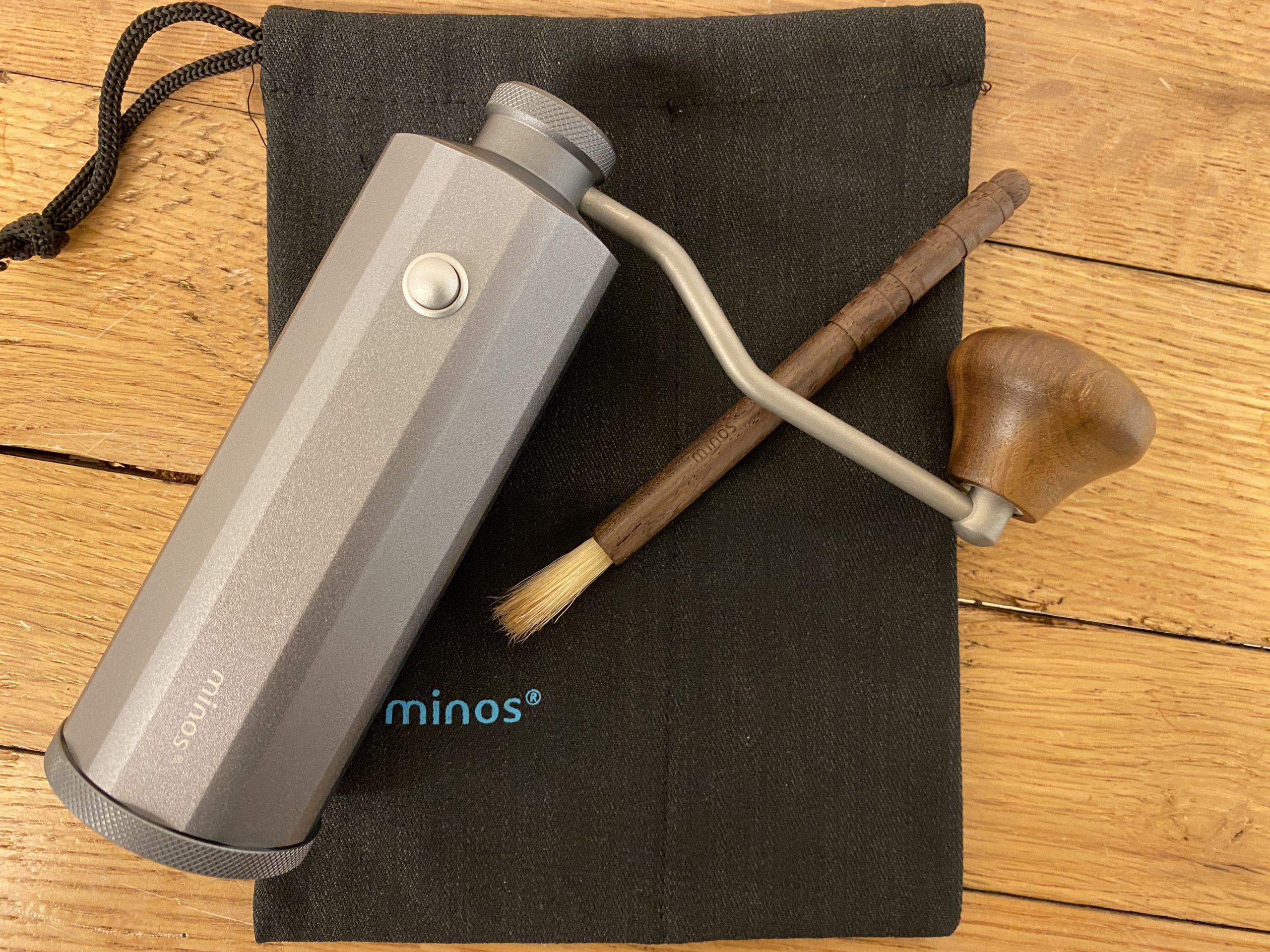 便利な挽き目調整！minos ミノス マニュアルコーヒーグラインダー試し切り。手挽きコーヒーミル