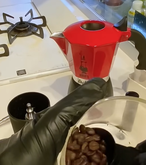 朝の濃厚なおうちカフェラテ☕😋