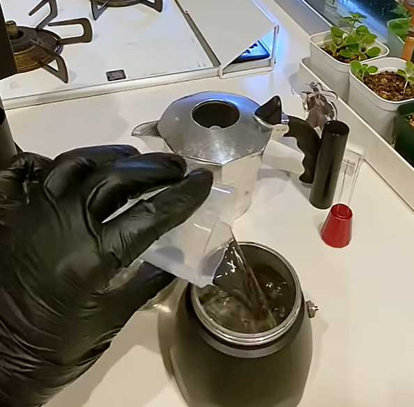 今日も手軽におうちカフェラテ☕😋