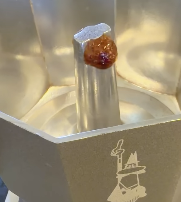 力強くてワイルドな味わいの、自家製カフェラテ ☕😋