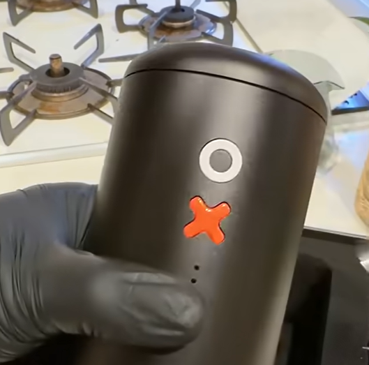 新しいポータブル電動グラインダーを試しながら、ドリップコーヒー ☕😋