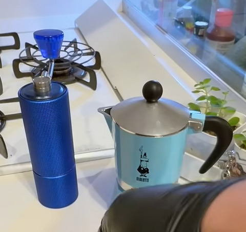 ゆっくり淹れたモカポットコーヒー ☕😋